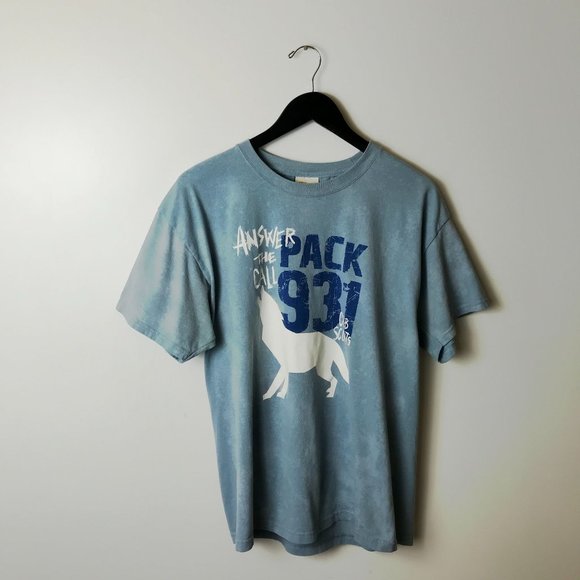 Hanes Answer The Call Cub Scouts Bleached T Shirt Wolf Animal Graphic Tee Large - Picture 7 of 9